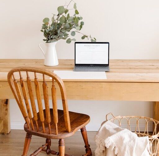 Creating a Cozy and Functional Home Workspace: Practical Tips
